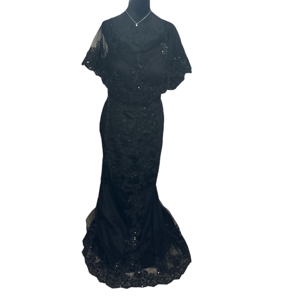Jaeden Black Formal Gown with Sheer Overlay – NWT – Size 14